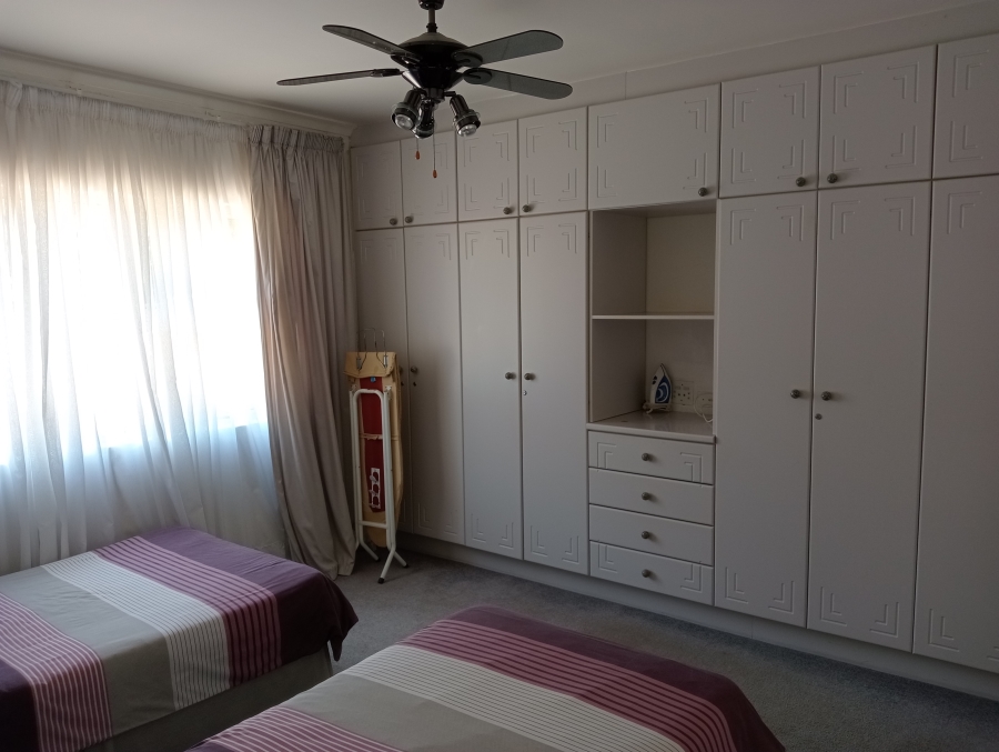 6 Bedroom Property for Sale in Vanes Estate Eastern Cape